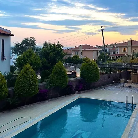 Maison Edina - Cunda 아파트 Ayvalı